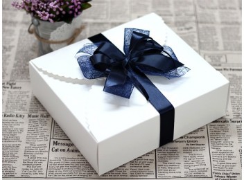 Gợi ý chọn quà tết tây cho thầy cô ý nghĩa và độc đáo năm 2019